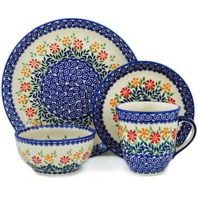 Polish Pottery 4-Piece Place Setting Wave Of Flowers