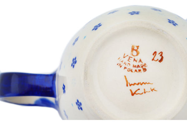 Bowl with Loop-Handle 7"