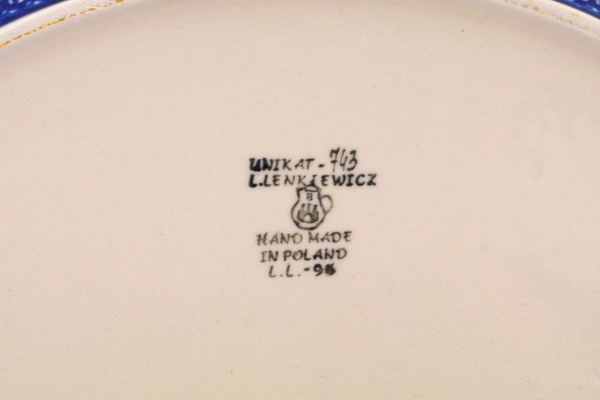 Baker with Cover 16"