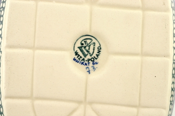 Baker with Cover 12"