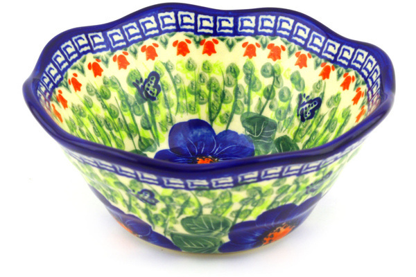 Scalloped Fluted Bowl 7"