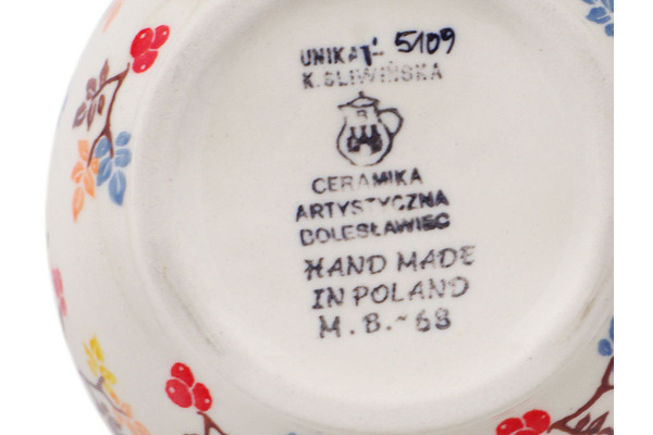 Bowl with Loop-Handle 6"