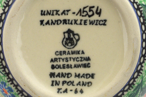 Bowl with Loop-Handle 6"