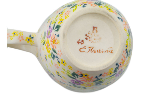 Bowl with Loop-Handle 7"