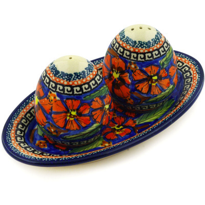 Salt and Pepper Set 7"