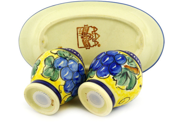 Salt and Pepper Set 7"