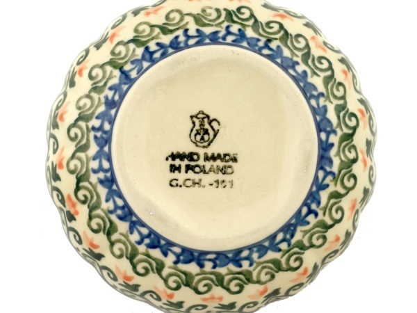 Scalloped Fluted Bowl 5"