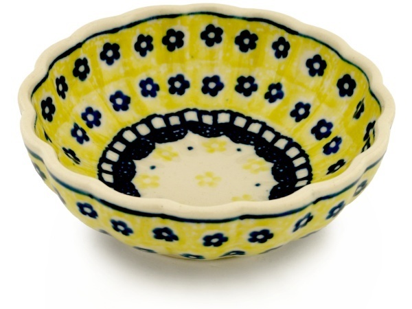 Scalloped Fluted Bowl 5"