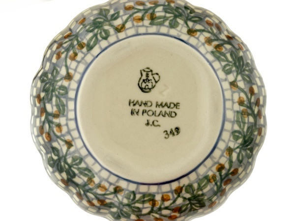 Scalloped Fluted Bowl 5"