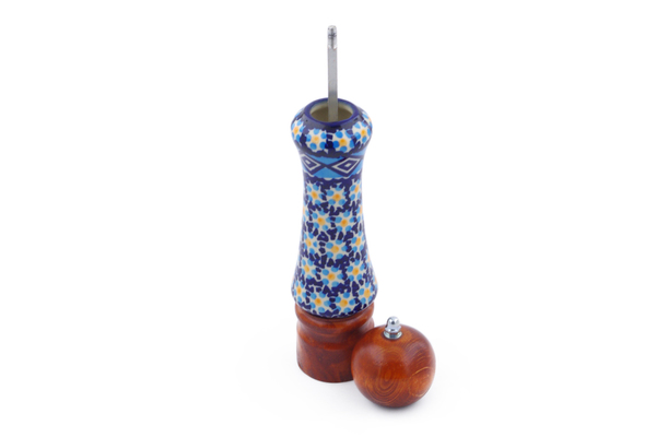 Pepper Grinder 8"