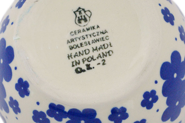 Bowl with Loop-Handle 6"