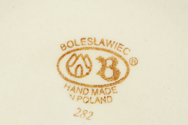 Jar with Lid and Handles 11"