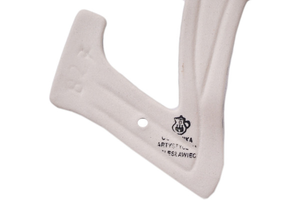 House Number SEVEN (7)