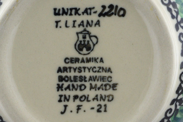 Bowl with Loop-Handle 6"