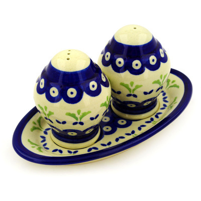 Salt and Pepper Set 7"