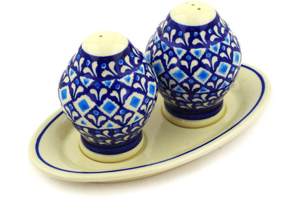 Salt and Pepper Set 7"