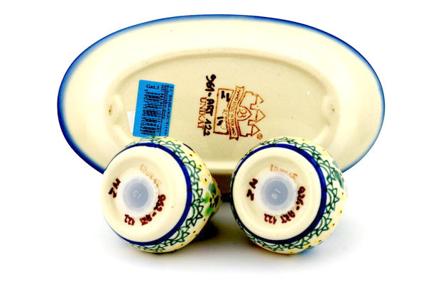 Salt and Pepper Set 7"