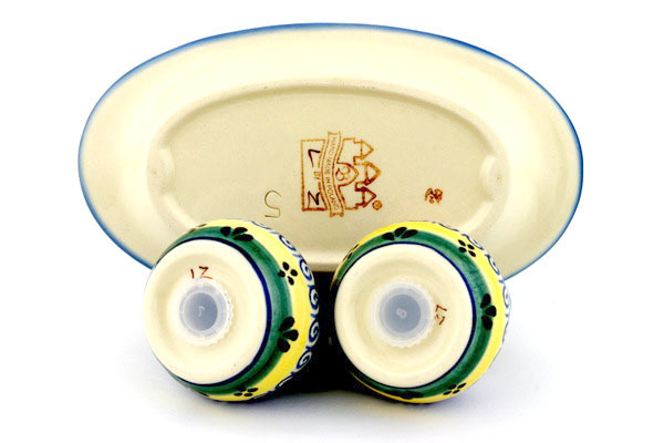 Salt and Pepper Set 7"