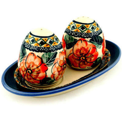 Salt and Pepper Set 7"