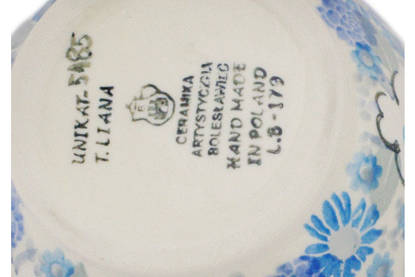 Bowl with Loop-Handle 6"