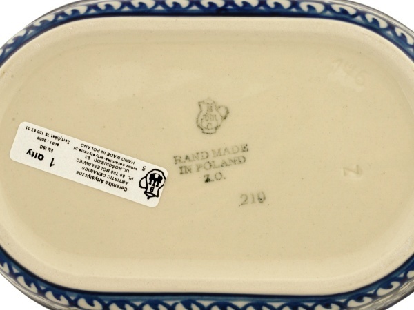 Oval Baker with Handles 8"