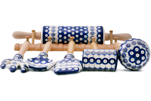 Hanging utensils set