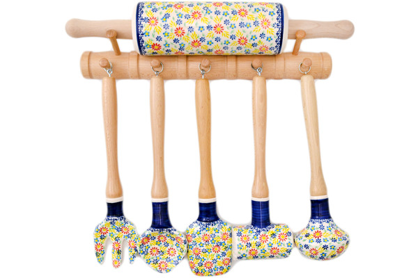 Hanging utensils set