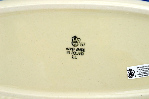 Oval Baker with Handles 14"