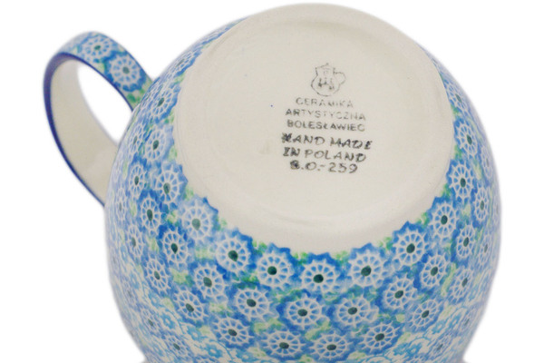 Bowl with Loop-Handle 6"