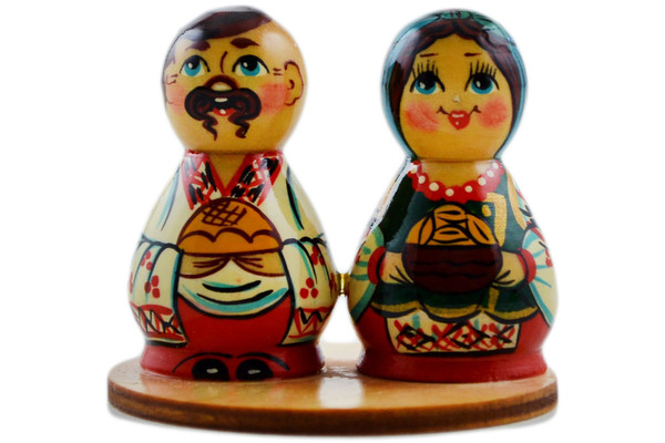 Couple Figurine 2"