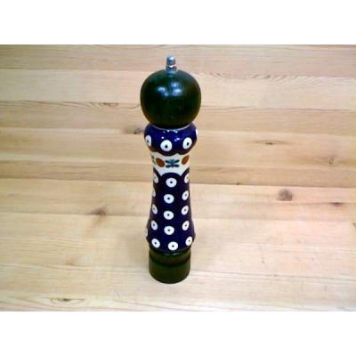 Pepper Grinder 8"