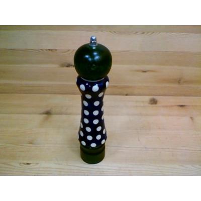 Pepper Grinder 8"