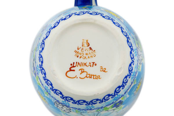 Bowl with Loop-Handle 7"