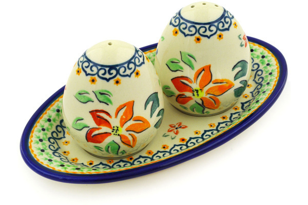 Salt and Pepper Set 7"