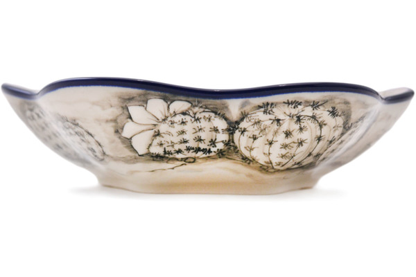 Scalloped Fluted Bowl 8"