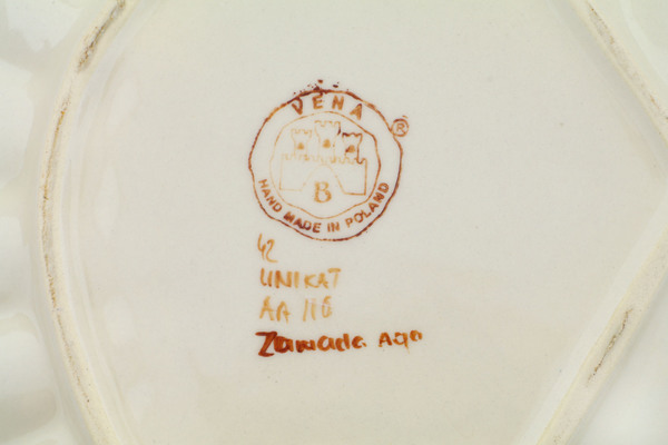 11" Fluted Shell Shaped Platter