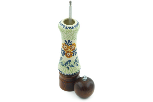 Pepper Grinder 8"