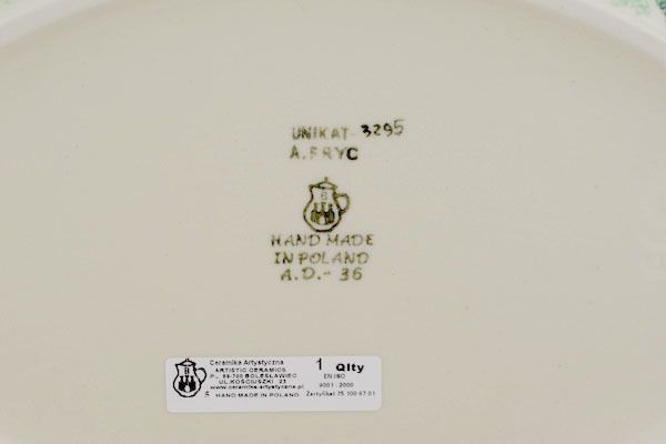 Oval Baker with Handles 13"