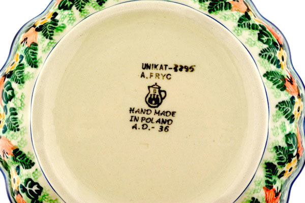 Scalloped Fluted Bowl 7"