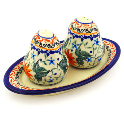 Salt and Pepper Set 7"