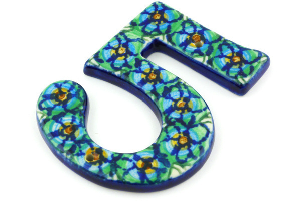 House Number FIVE (Five)