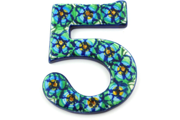 House Number FIVE (Five)