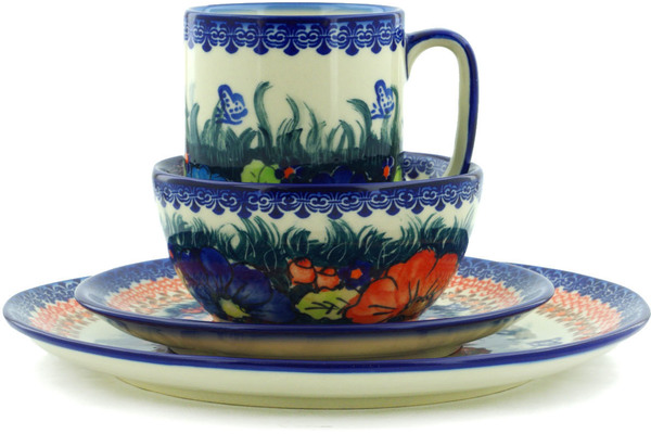 Polish Pottery Place Setting 4-Piece: 10½" dinner plate, 7½" dessert or side plate, 5¼" bowl and a 12 oz mug