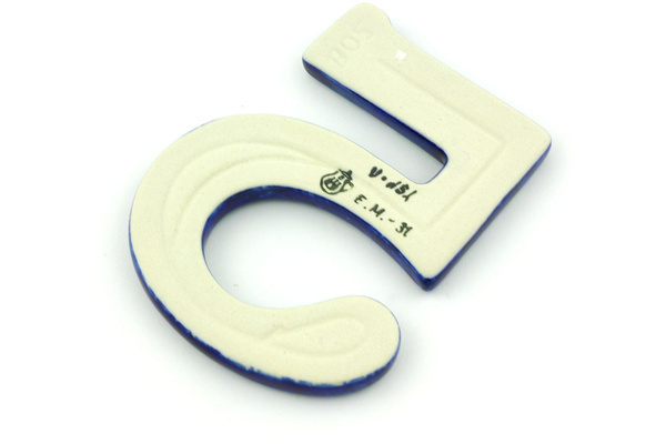 House Number FIVE (Five)