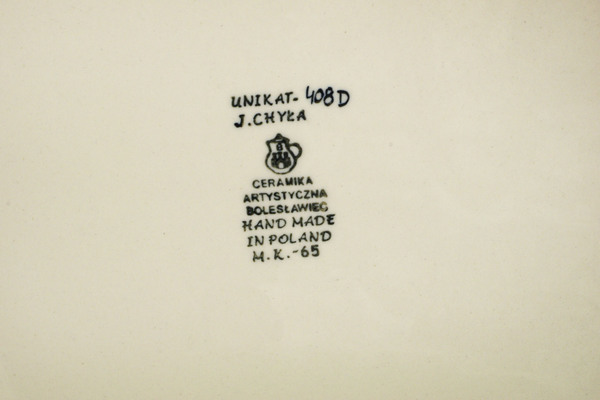 Oval Baker with Handles 18"