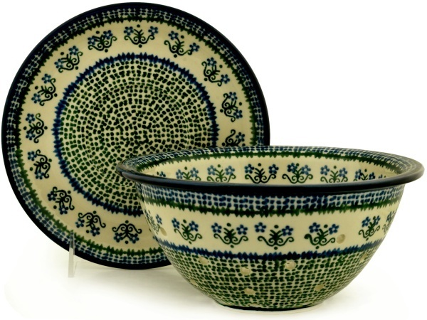 Colander with Plate 8"