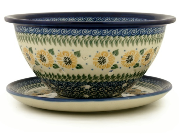 Colander with Plate 8"