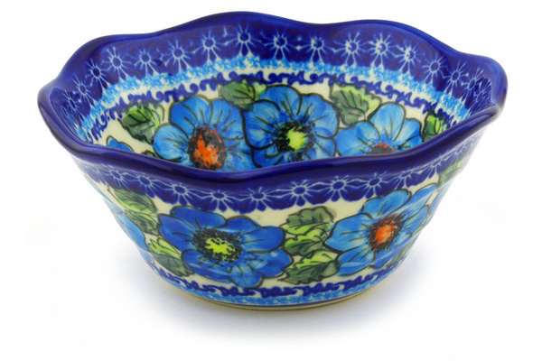 Scalloped Fluted Bowl 7"