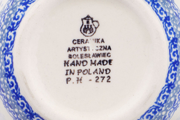 Bowl with Loop-Handle 6"