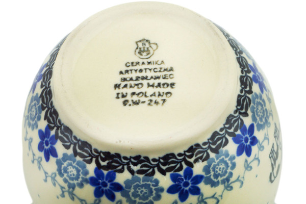 Bowl with Loop-Handle 6"